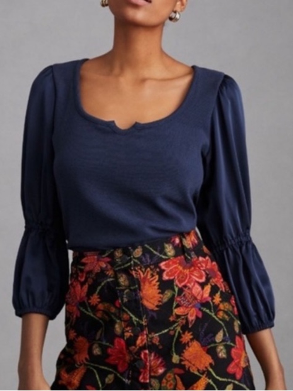 ANTHROPOLOGIE MAEVE NAVY BLUE SATIN SLEEVES ROUND NECK NOTCH COLLAR TOP SIZE MED